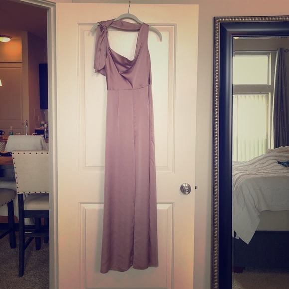 Blush colored jumpsuit - Picture 1 of 8